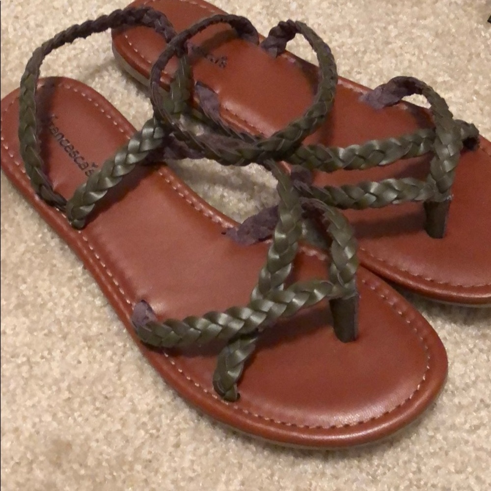 FRANCESCA’S ANKLE WRAP SANDALS
